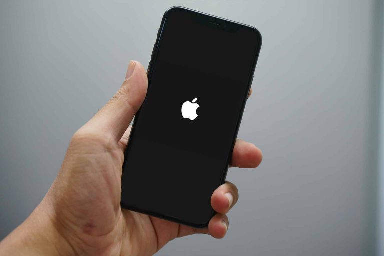 4 Cara Menghidupkan iPhone yang Mati Total Paling Ampuh Kelasip
